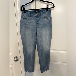 NYDJ curves 360 high rise straight size 8